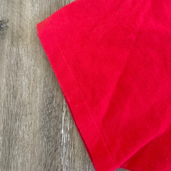 1990s Hanes Red Single Stitch Tee - Picture 3 of 5